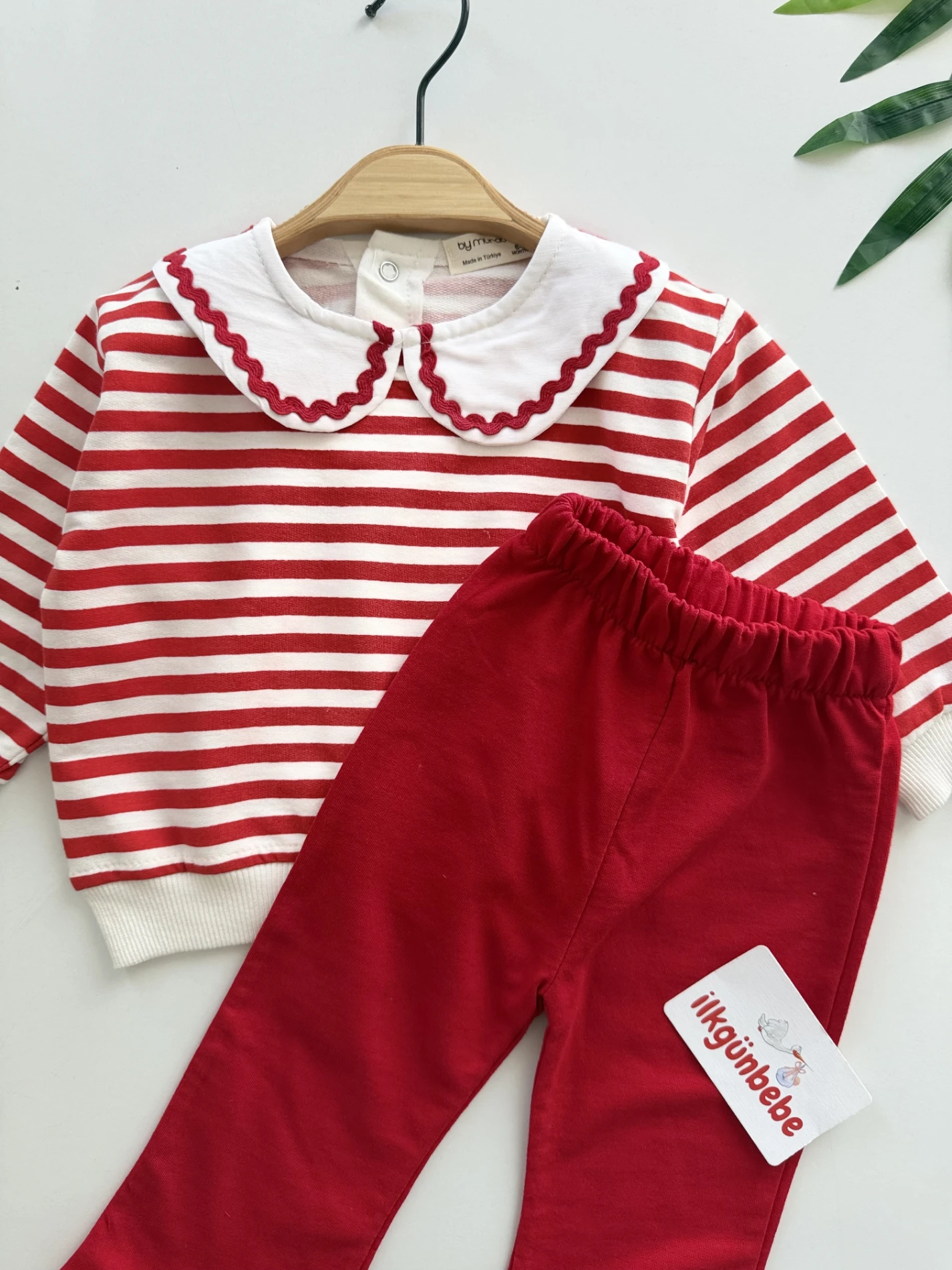 Önlük Yaka Çizgili Desenli 2’li Mevsimlik Takım