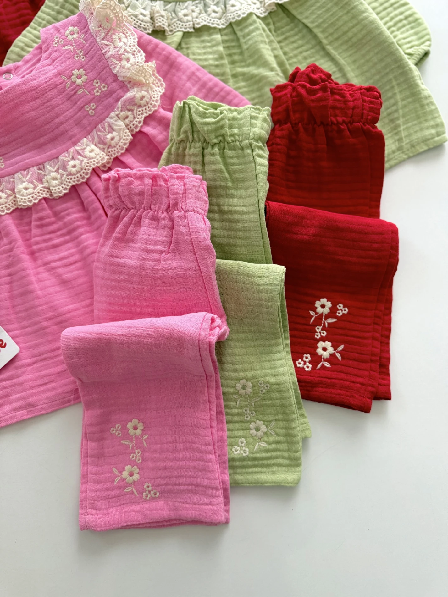 Müslin Kumaş Çiçek Nakışlı Dantelli Premium Takım