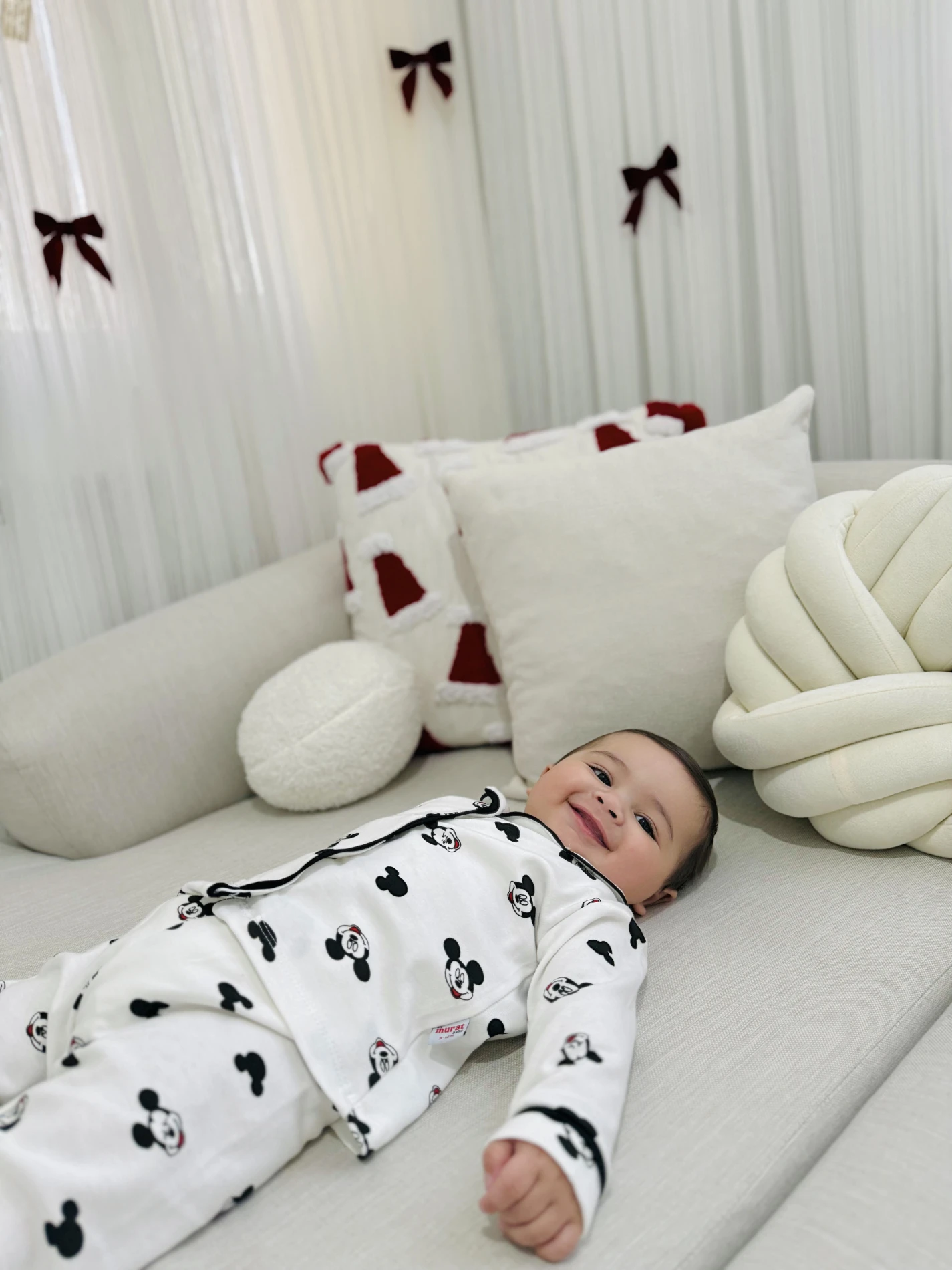 Mickey Mouse Desenli %100 Pamuk Bebe Yaka Pijama Takımı