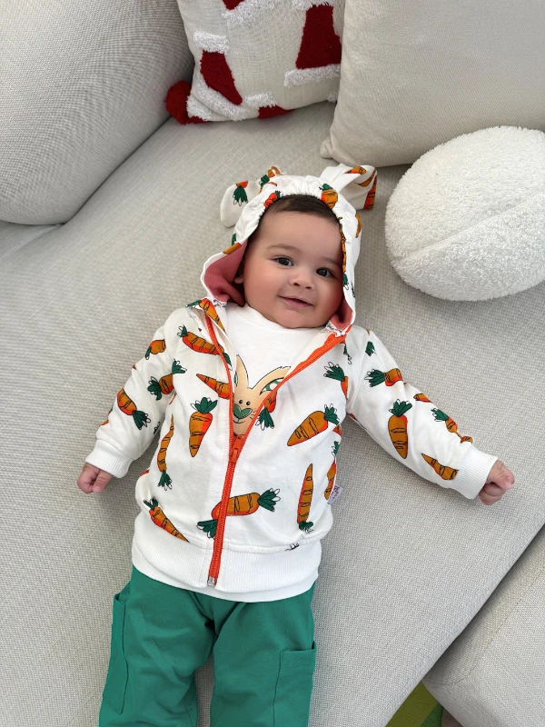 Havuç Desenli Tavşan Kulaklı Kapüşonlu 3’lü %100 Pamuk Takım