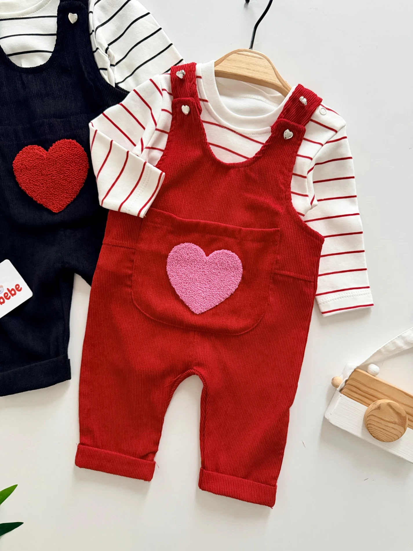 Kalp Punch İşlemeli Kadife Salopet & Body