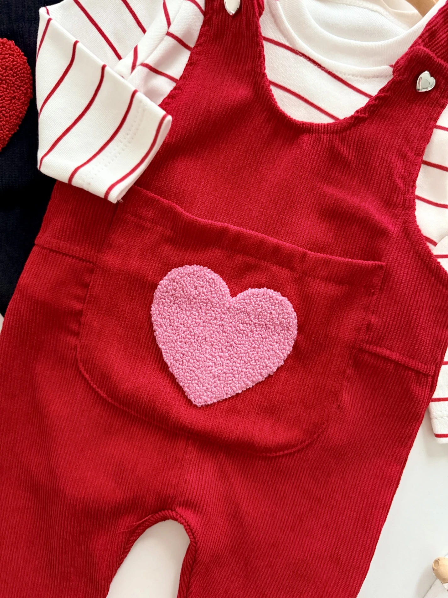 Kalp Punch İşlemeli Kadife Salopet & Body