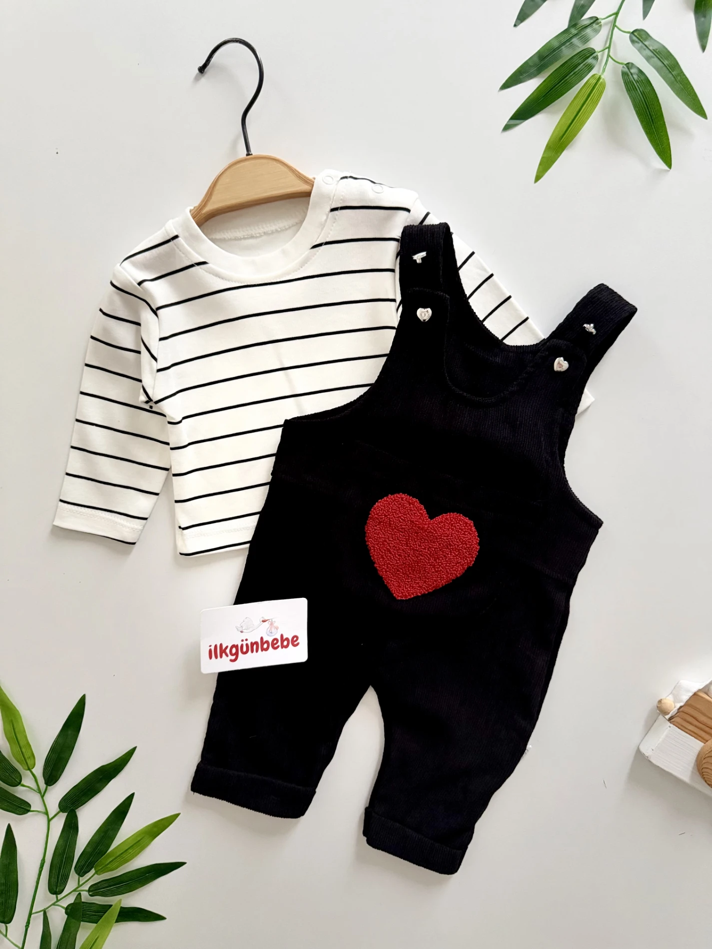 Kalp Punch İşlemeli Kadife Salopet & Body