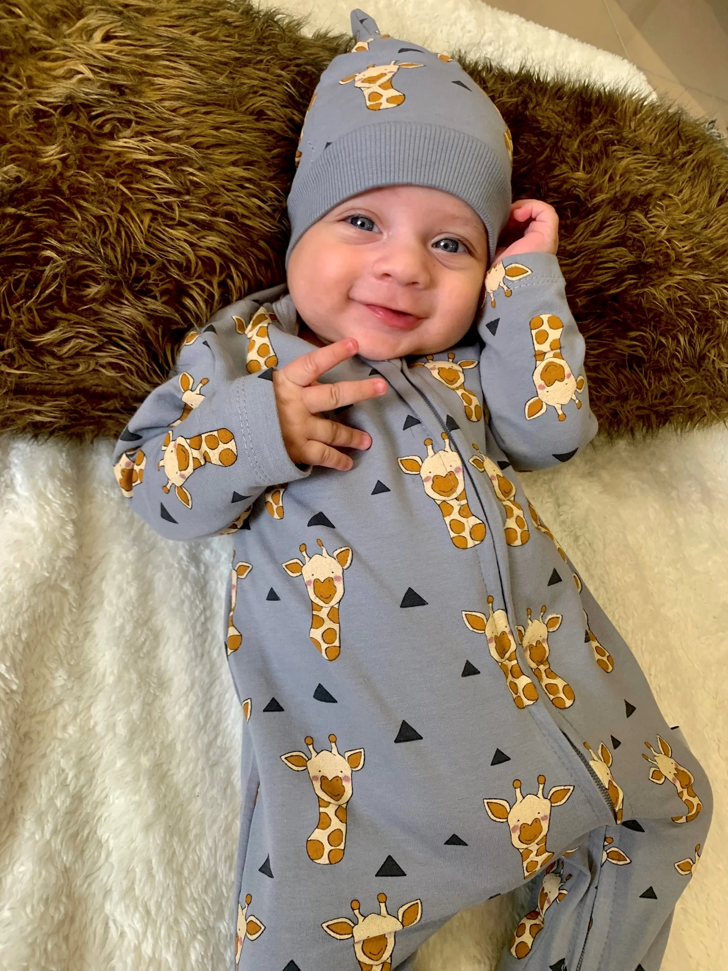 Zürafa Baskılı Fermuarlı Şapkalı Patikli Tulum