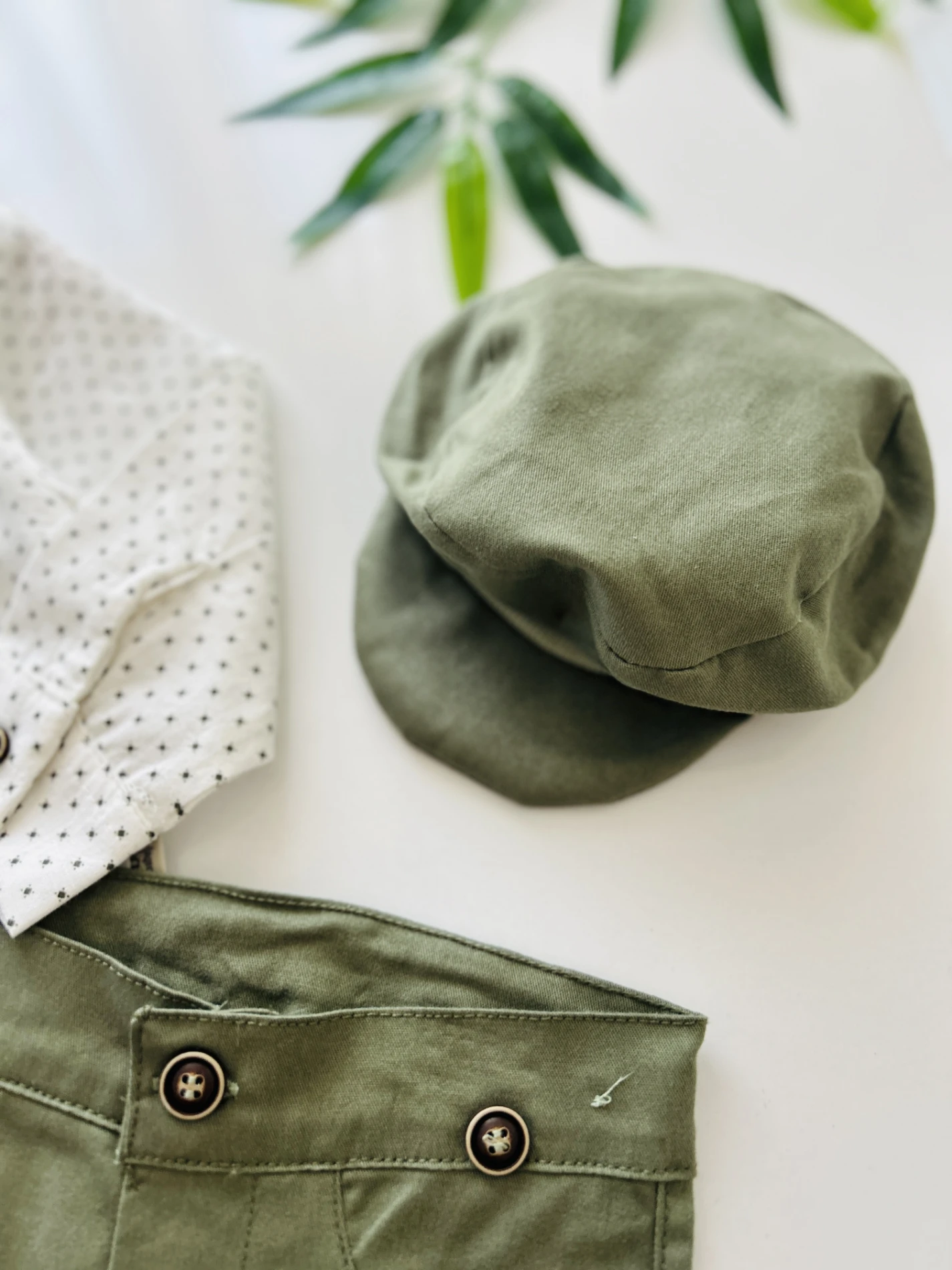 Gabardin Pantalon Keten Gömlekli Kasketli Askı Kemerli Papyonlu 5’li Premium Kalite Takım