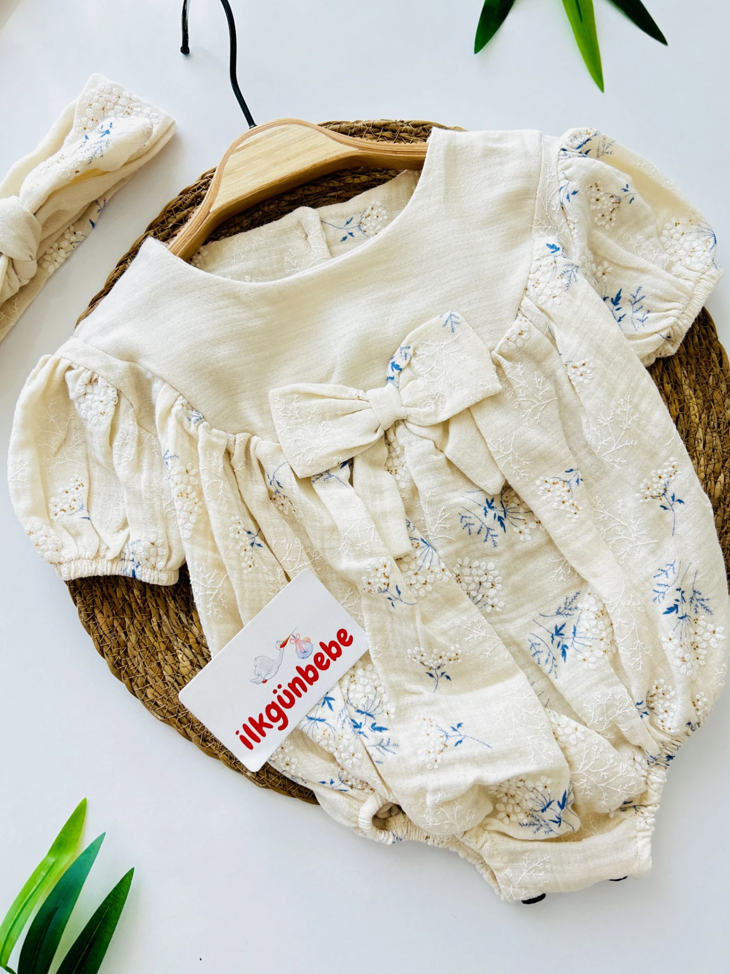 Pamuk Çiçeği %100 Pamuk Müslin Kumaş Premium Kalite Fiyonk Detaylı Romper & Bandana Set