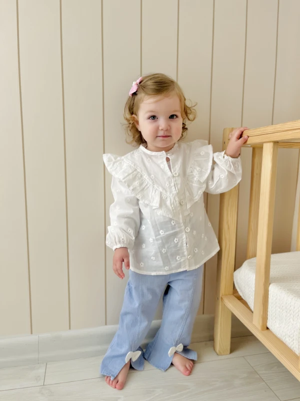 Fırfırlı Gömlekli Kot Pantalonlu Fiyonk Detaylı Premium Kalite 2’li Kız Bebek Takım