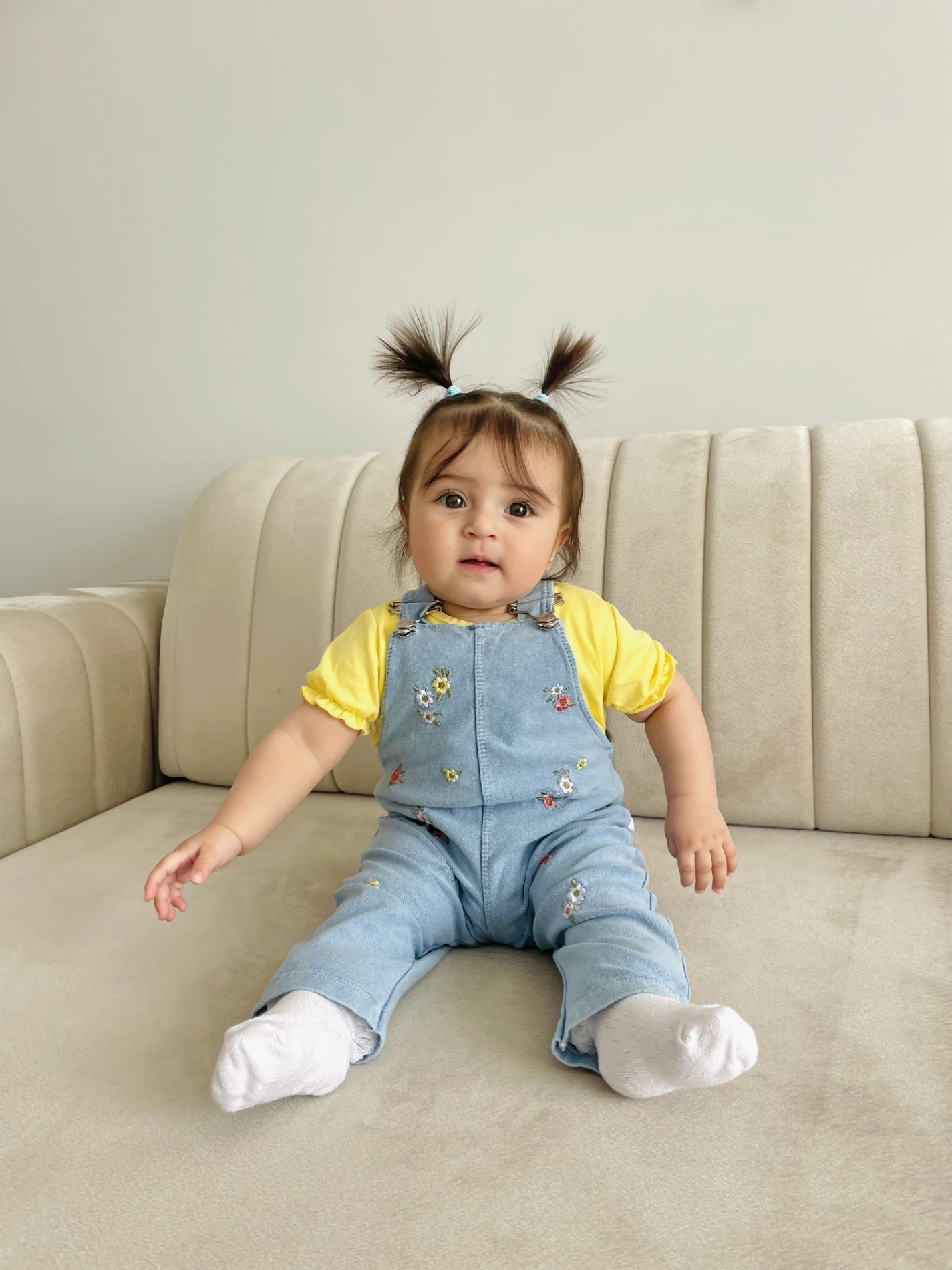Minik Çiçek  Nakışlı Örme Yumuşacık Likralı Esnek Kumaşlı Salopetli 2’li Premium Kalite Set