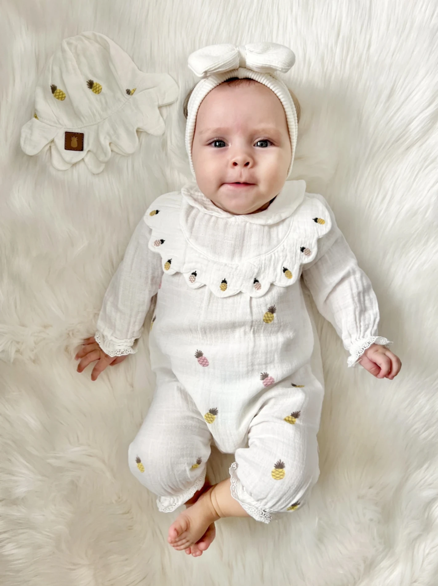 Ananas Desenli Yaka Detaylı Bucket Şapkalı %100 Pamuk Müslin Kumaş 2’li Tulum Set