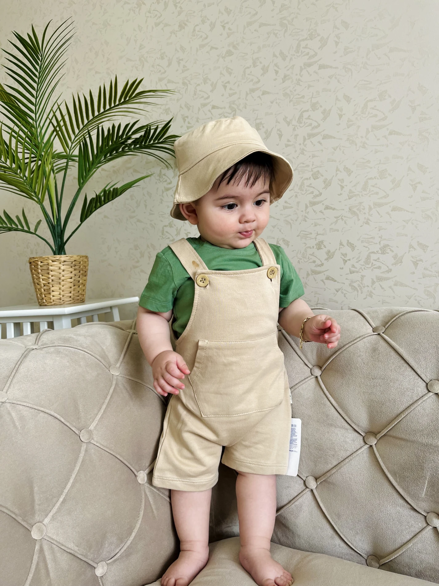 Bucket Şapkalı %100 Pamuk  Kumaşlı Tişörtlü Salopetli 3’lü Takım