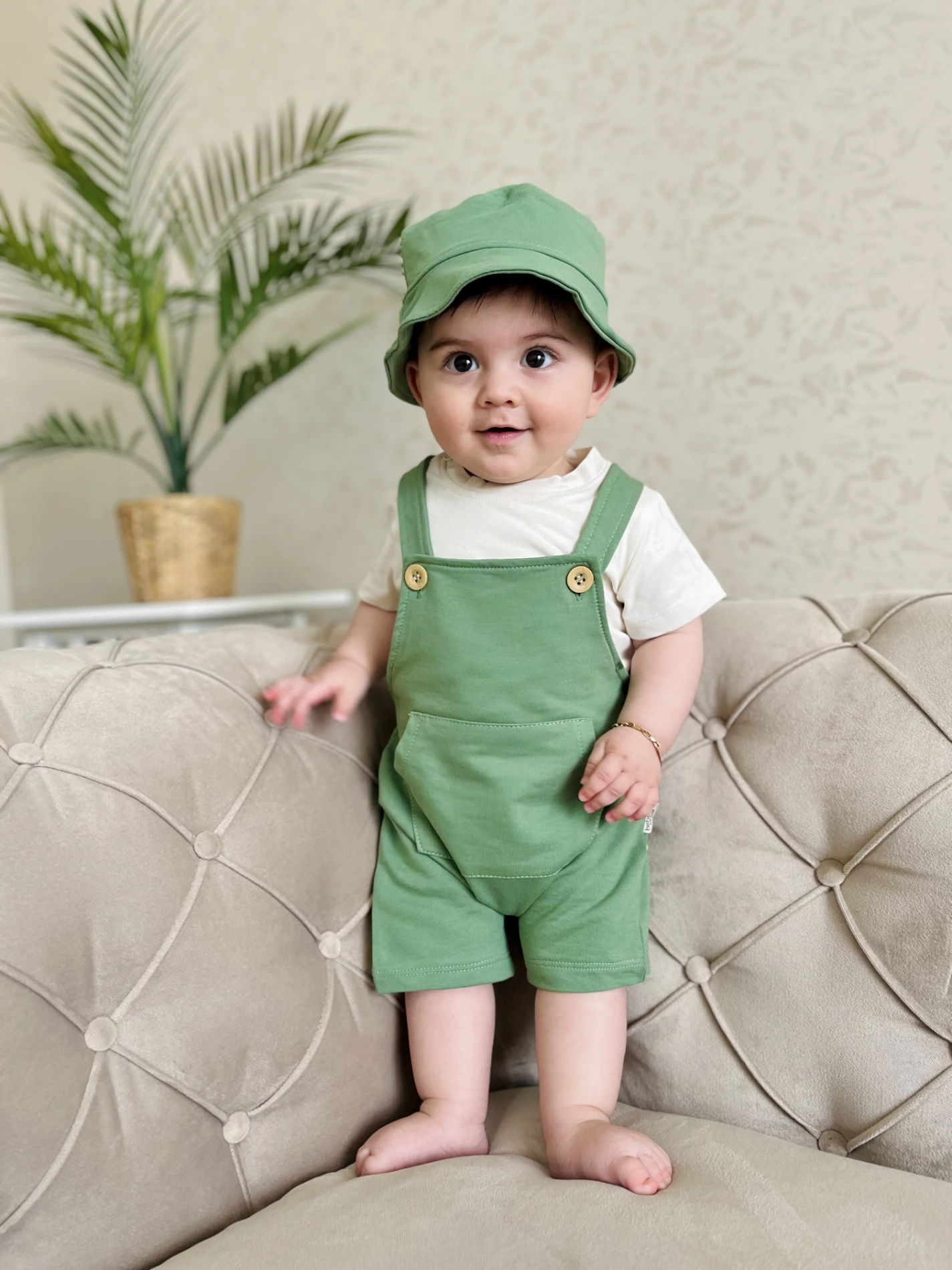 Bucket Şapkalı %100 Pamuk  Kumaşlı Tişörtlü Salopetli 3’lü Takım