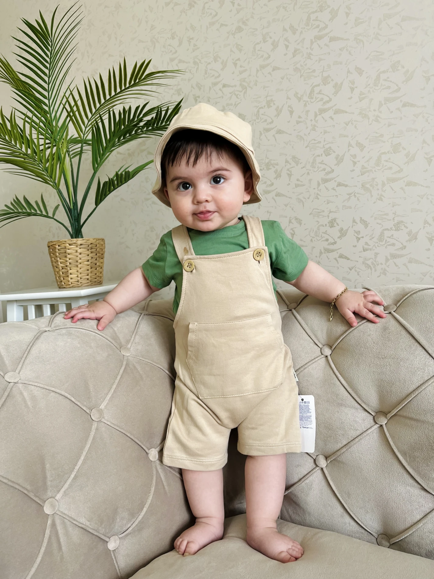 Bucket Şapkalı %100 Pamuk  Kumaşlı Tişörtlü Salopetli 3’lü Takım