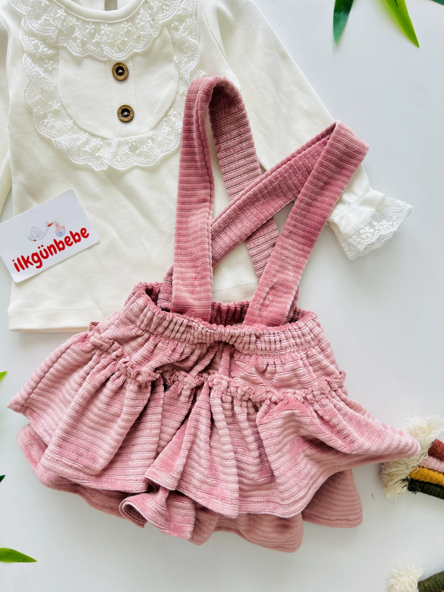 Linda Kız Bebek Kadife Kumaş Bodyli Romper Set
