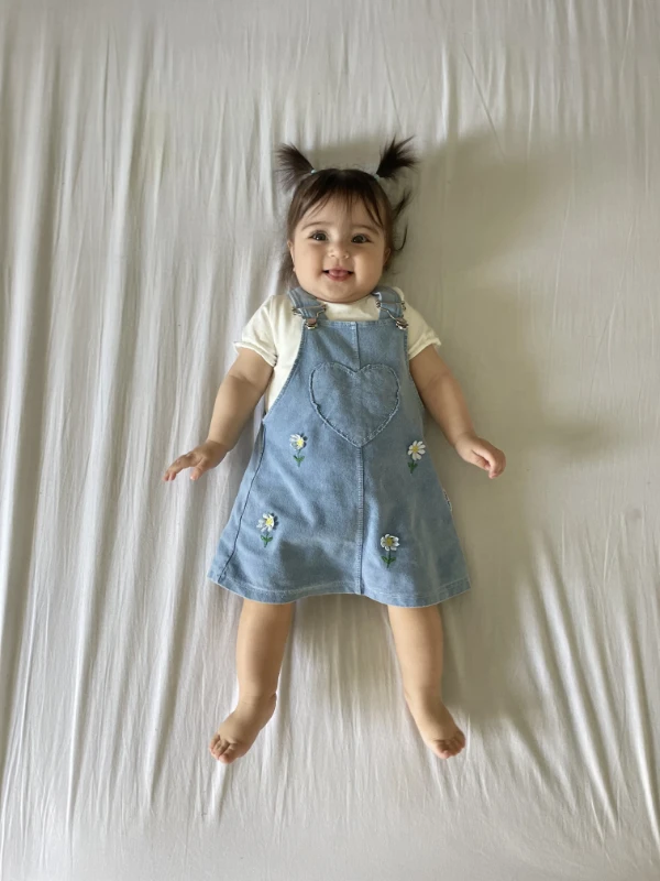 Papatya Nakışlı Likralı Yumuşacık Kumaş Kot Jile Elbiseli Fırfır Kollu Tişörtlü 2’li Elbise Set