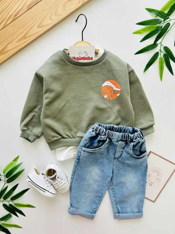 Here Comes The Sun Baskılı Arkası Baskılı Tişörtlü Sweatli Kot Pantalonlu Tarz Görümümlü 3’lü Cool Set