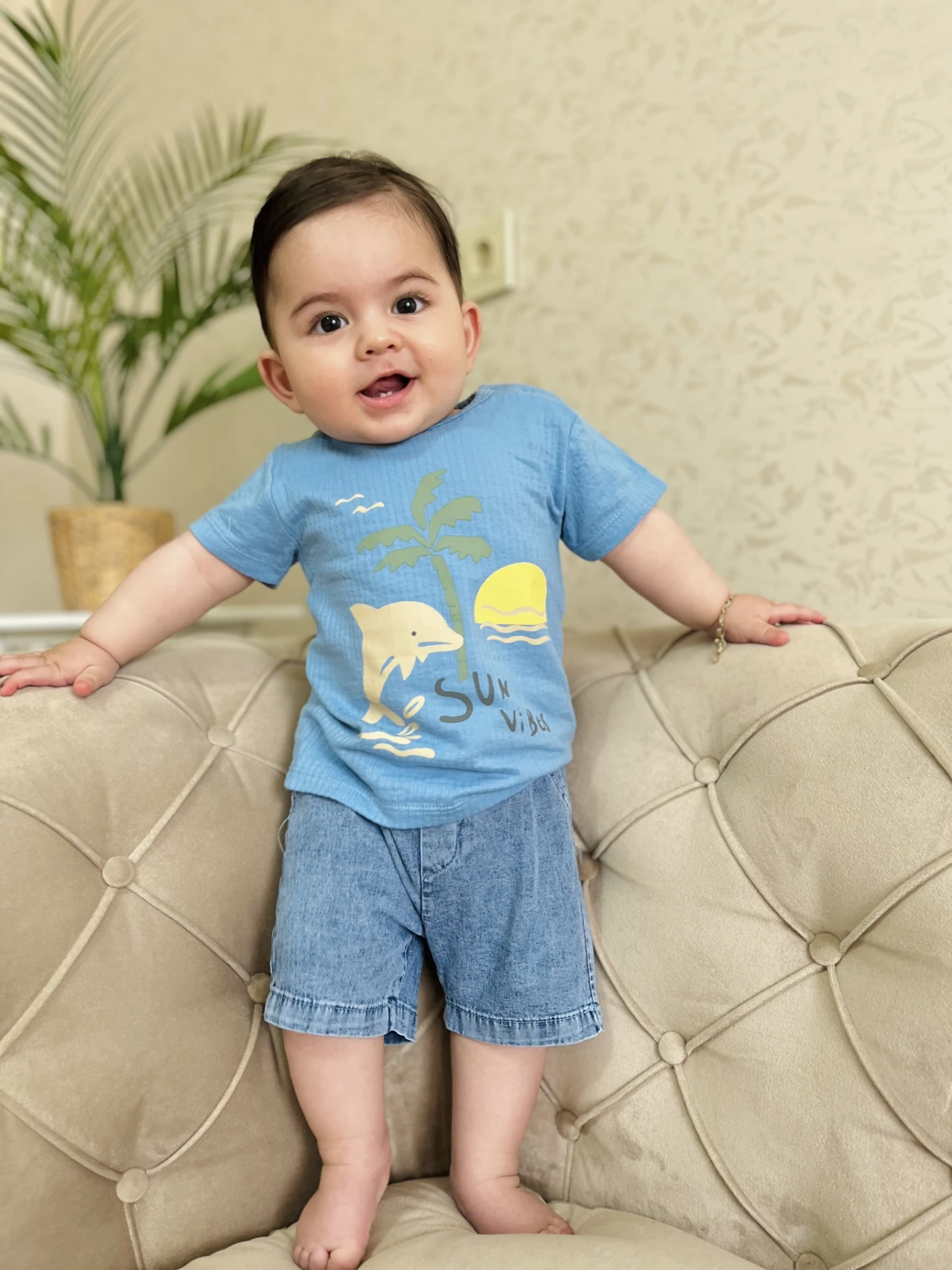 Sun Vibes Nefes Alan %100 Pamuk Tişörtlü Kot Şortlu Takım