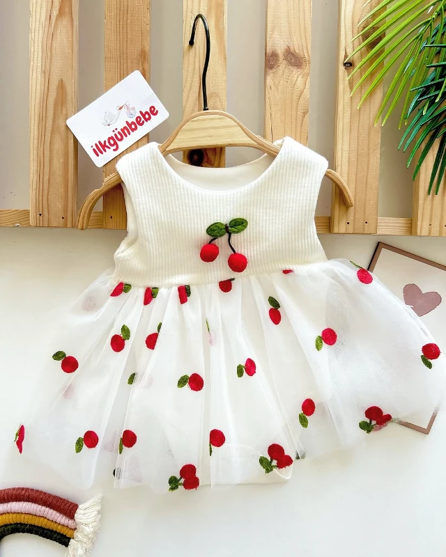 Kiraz Desenli Tüllü Zıbınlı Elbise