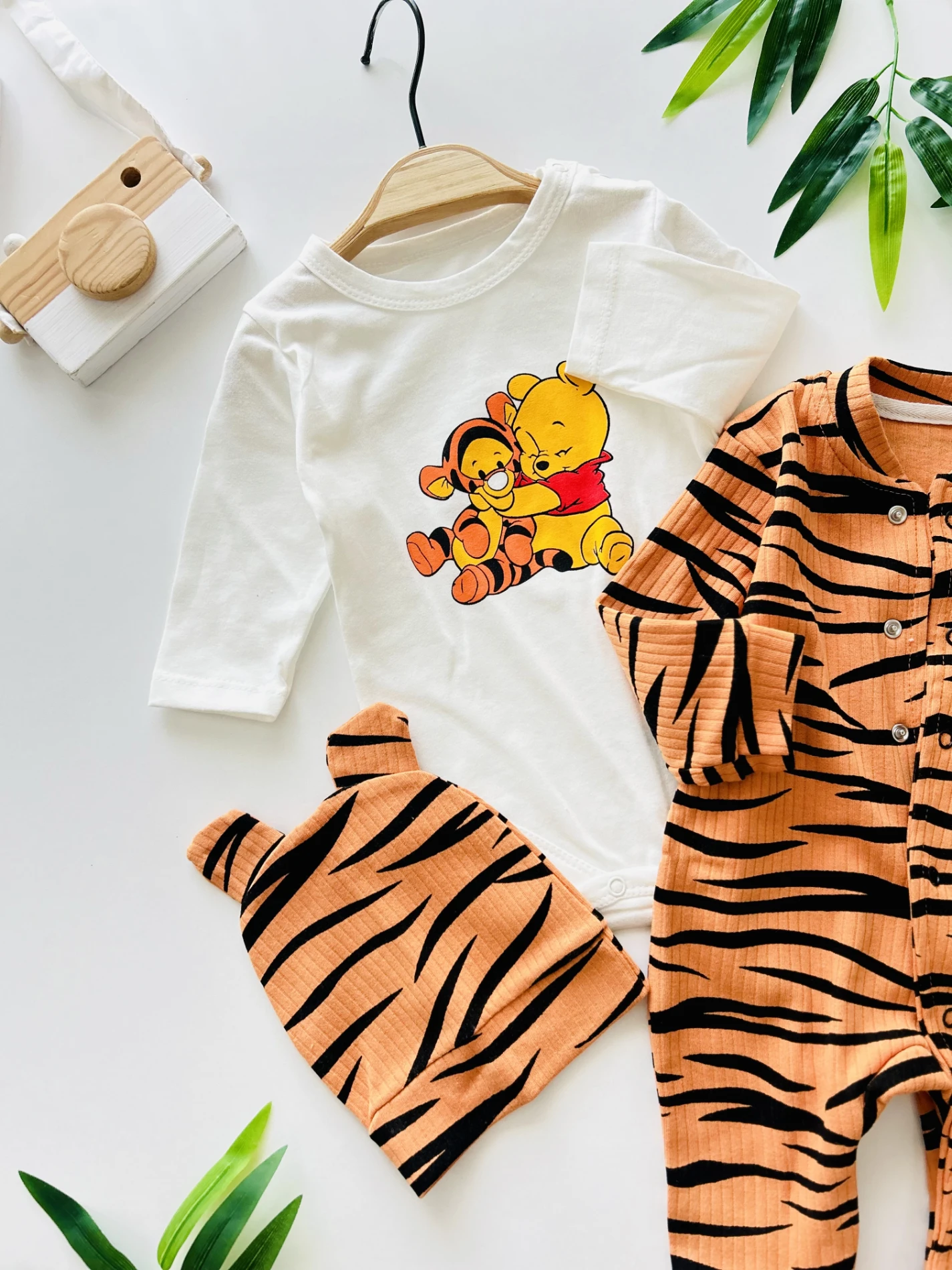 Winnie The Pooh Zebra Desenli Zıbınlı Şapkalı 3’lü Pamuklu Tulum