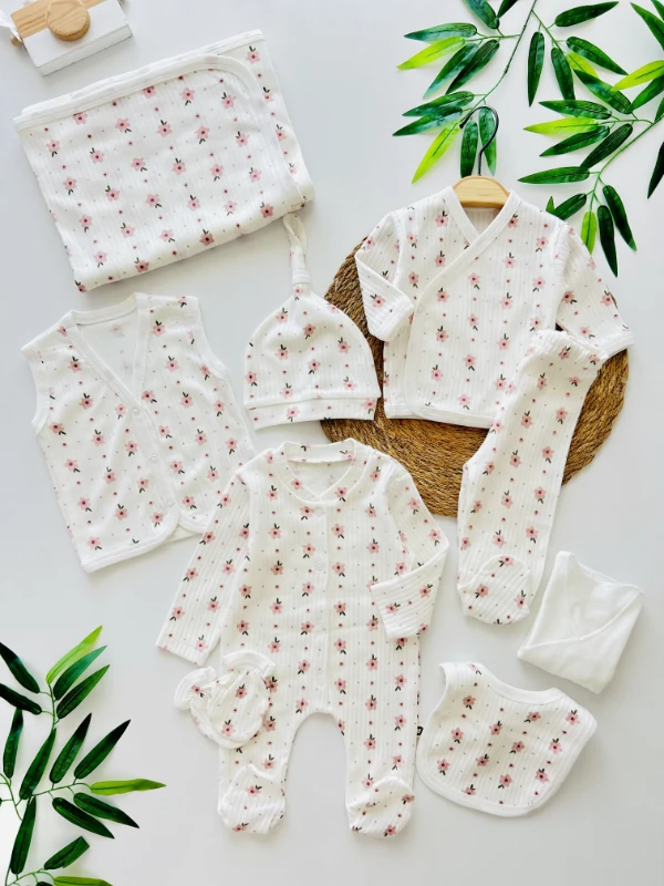 Çıtır Çiçek Desenli 10 Parça Yenidoğan %100 Pamuk Yumuşacık Set