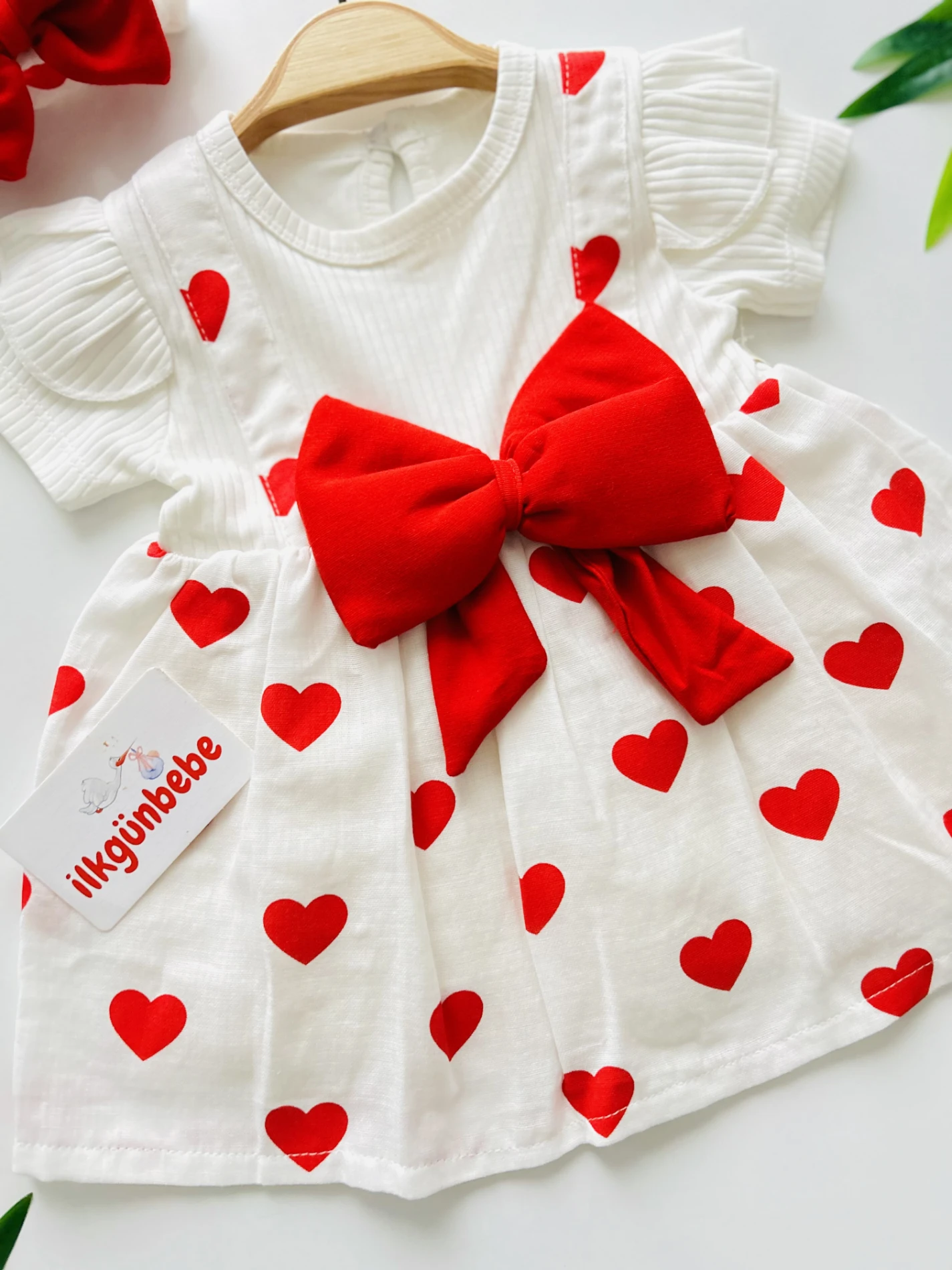 Büyük Fiyonklu Kalp Desenli %100 Pamuk Bandanalı Elbise Set