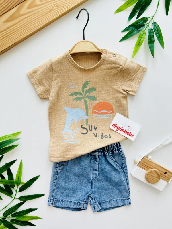 Sun Vibes Nefes Alan %100 Pamuk Tişörtlü Kot Şortlu Takım