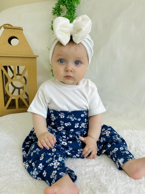 Çiçek Desenli Şalvarlı Kısa Kollu Tişörtlü  3’lü Bandanalı  Takım