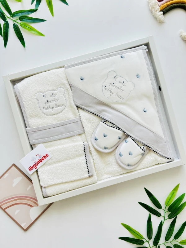 4 Parça Bornozlu Havlulu %100 Pamuk Organik Set