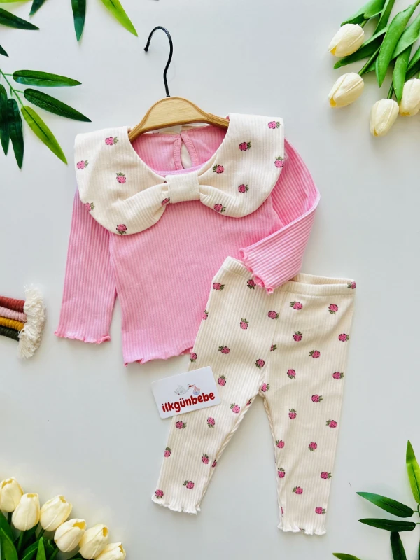 Çilek Desenli Fiyonk Yakalı %100 Pamuk Ribanalı 2’li Takım