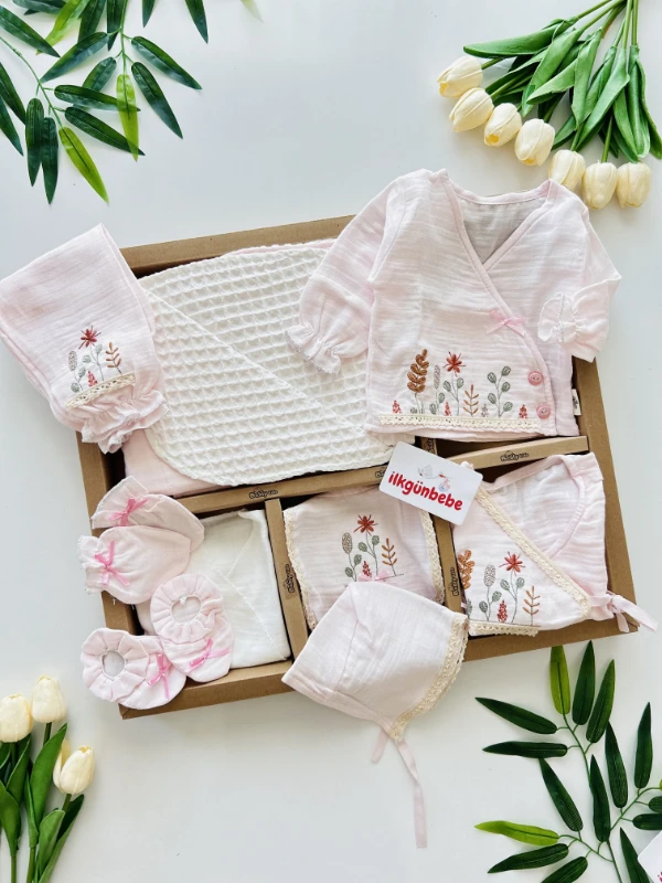 Müslin Kumaş Pamuklu Çiçek Nakışlı Kanaviçe Desenli Yenidoğan  10Lu Hastane Çıkış Seti 