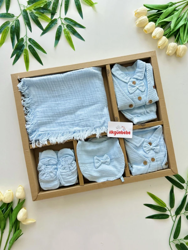 Pamuklu Müslin Kumaş Papyon Ve Ceket Detaylı 10 Parça Yenidoğan Erkek Hastane Çıkış Seti
