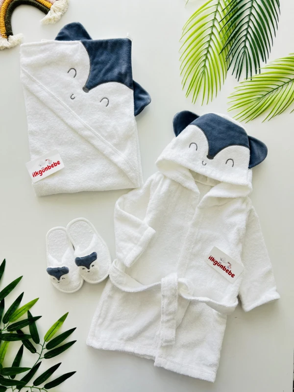 Tilki Desenli  %100 Pamuk Organik Terlikli 3 Parça Bornoz Seti