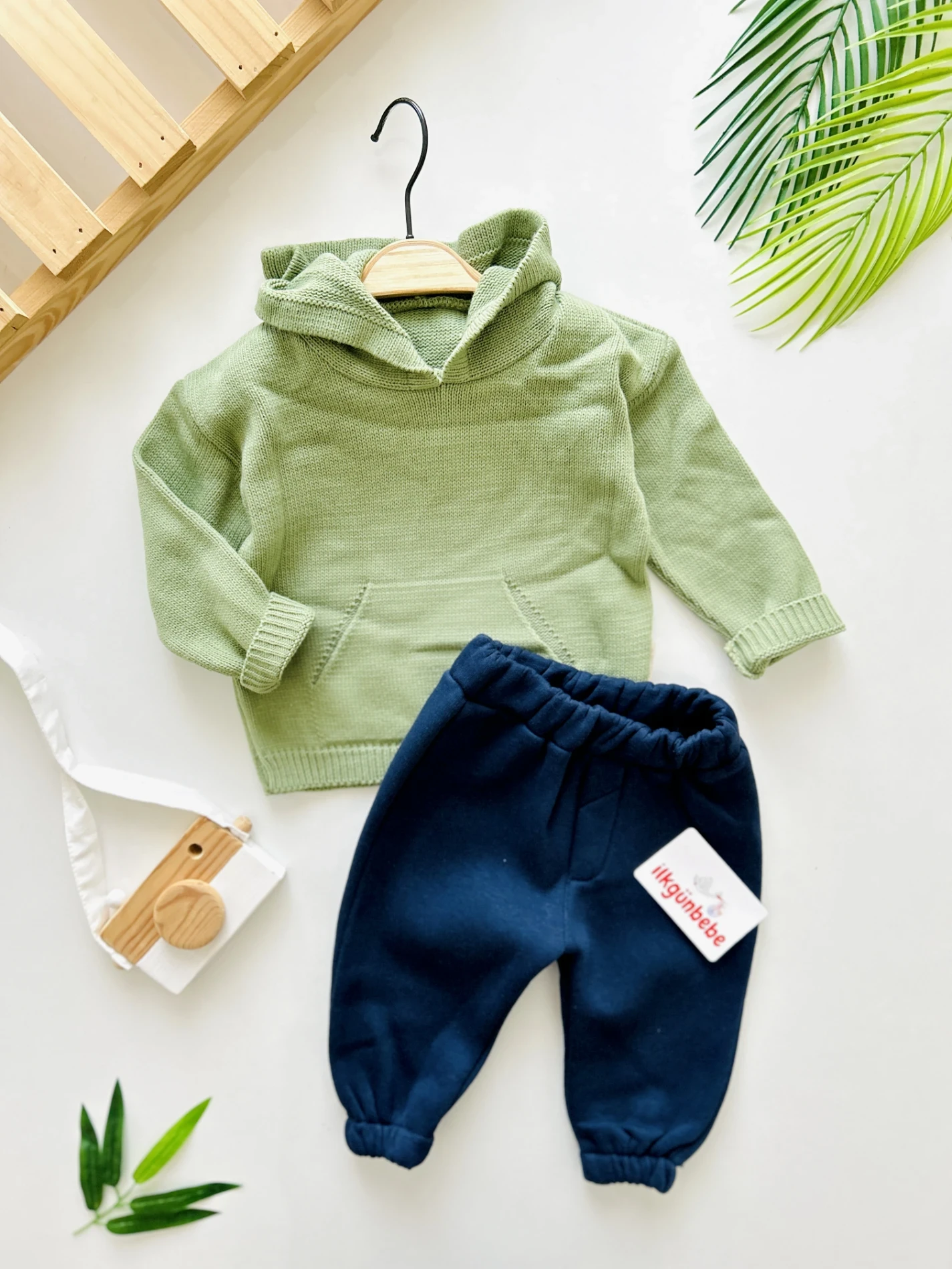 Emary  Triko Kapüşonlu Sweatli  3 İp Şardonlu Cep Detaylı 2’li Premium Kalite Takım