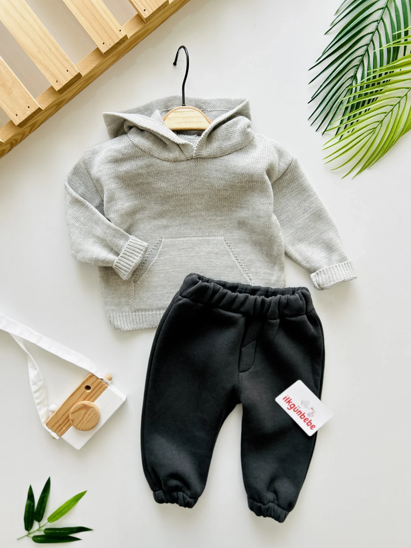 Emary  Triko Kapüşonlu Sweatli  3 İp Şardonlu Cep Detaylı 2’li Premium Kalite Takım