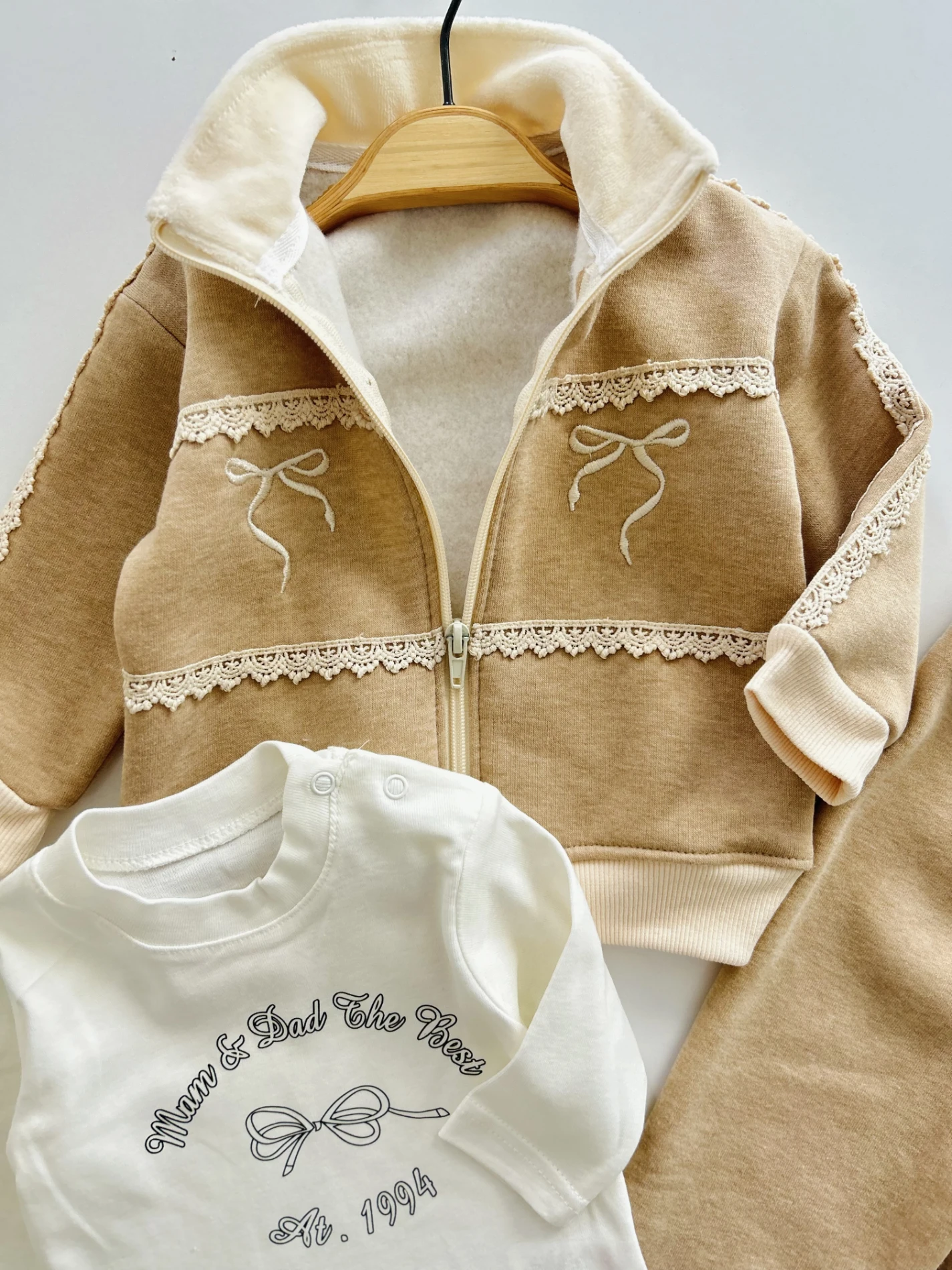 Fiyonk Desenli     3 İp İçi Şardonlu Kışlık 3’lü Premium Kalite Takım