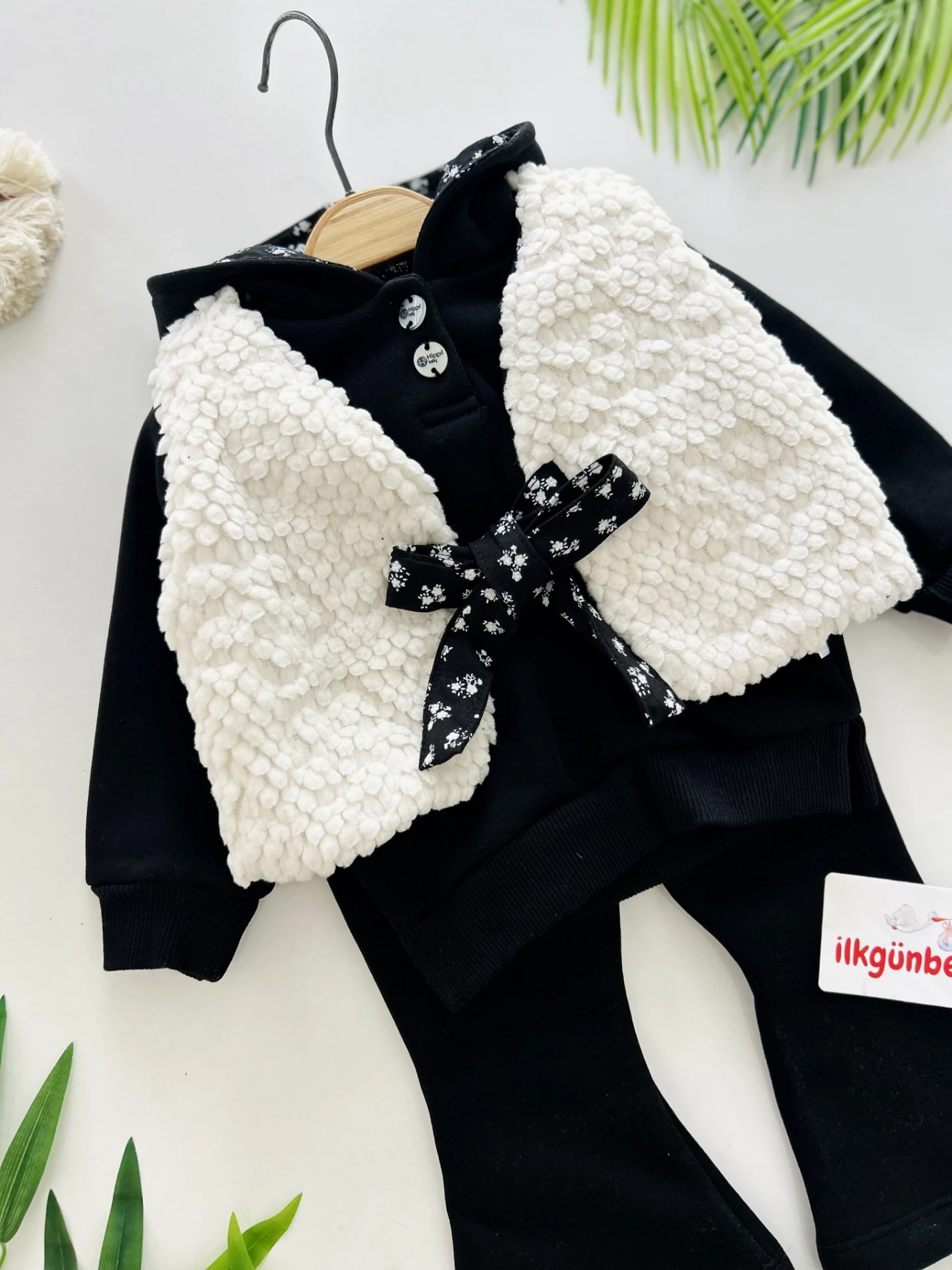 Fiyonk Temalı Yelekli 3 İp Şardonlu Kışlık Takım