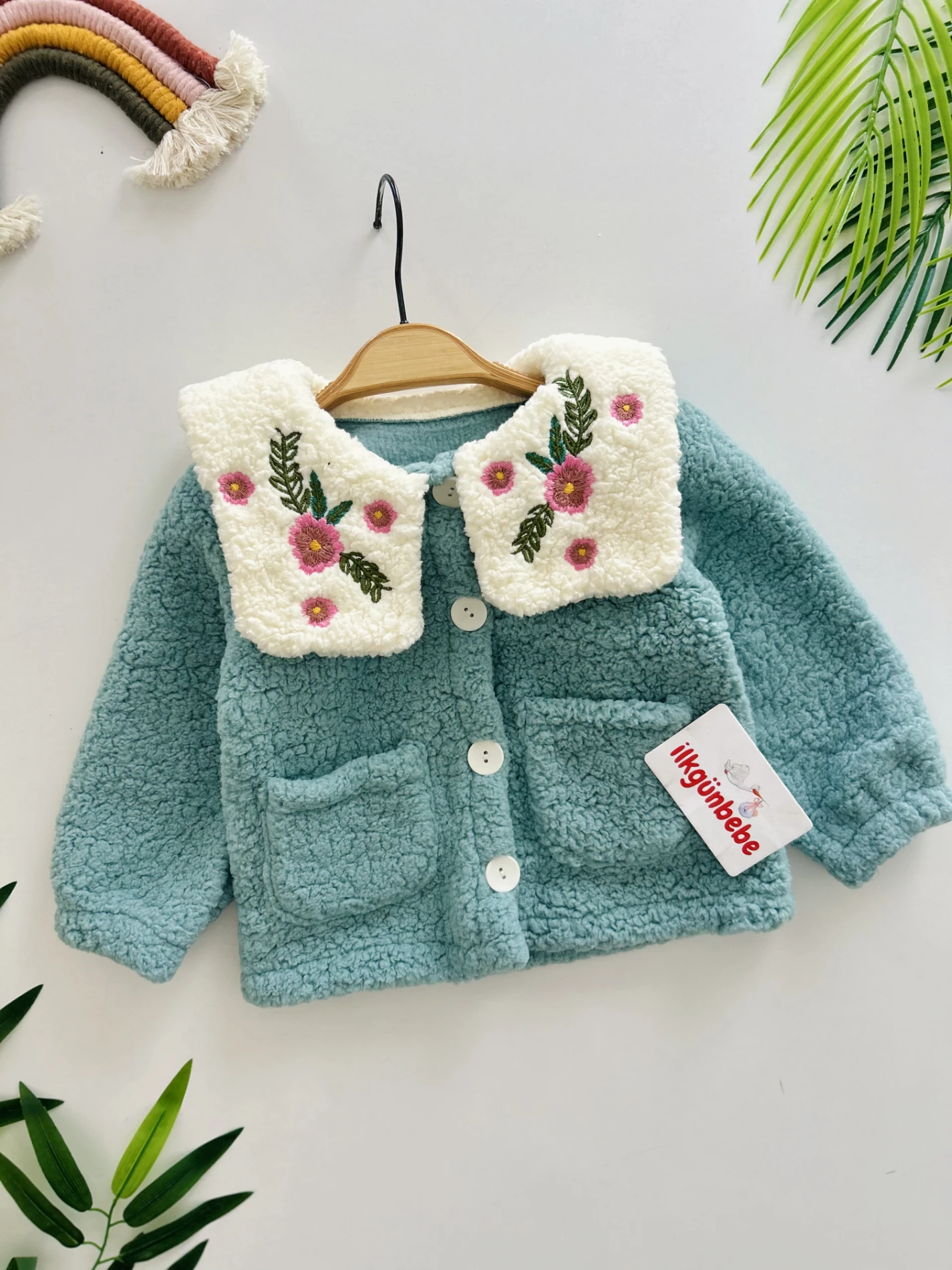 Çiçek Yaka Temalı %100 Welsoft Kışlık Mont