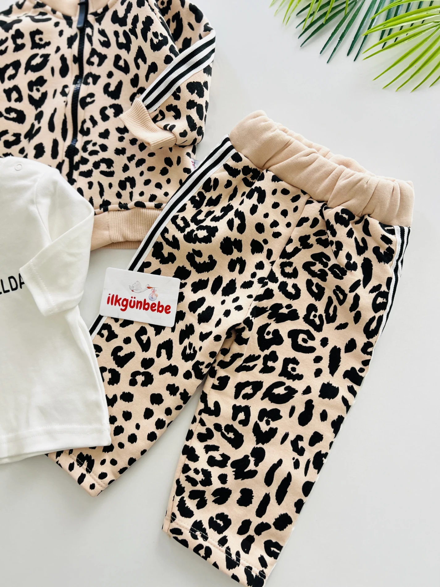 Leopar Desenli 3 İp İçi Şardonlu Kışlık 3’lü Premium Kalite Takım