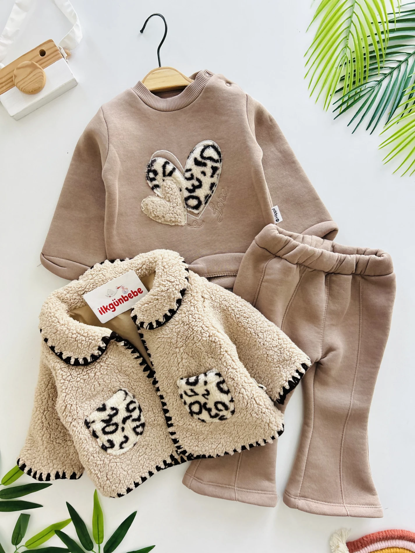 Leogirl Montlu Premium Kalite Kışlık Şardonlu 3’lü Kız Bebek Takım