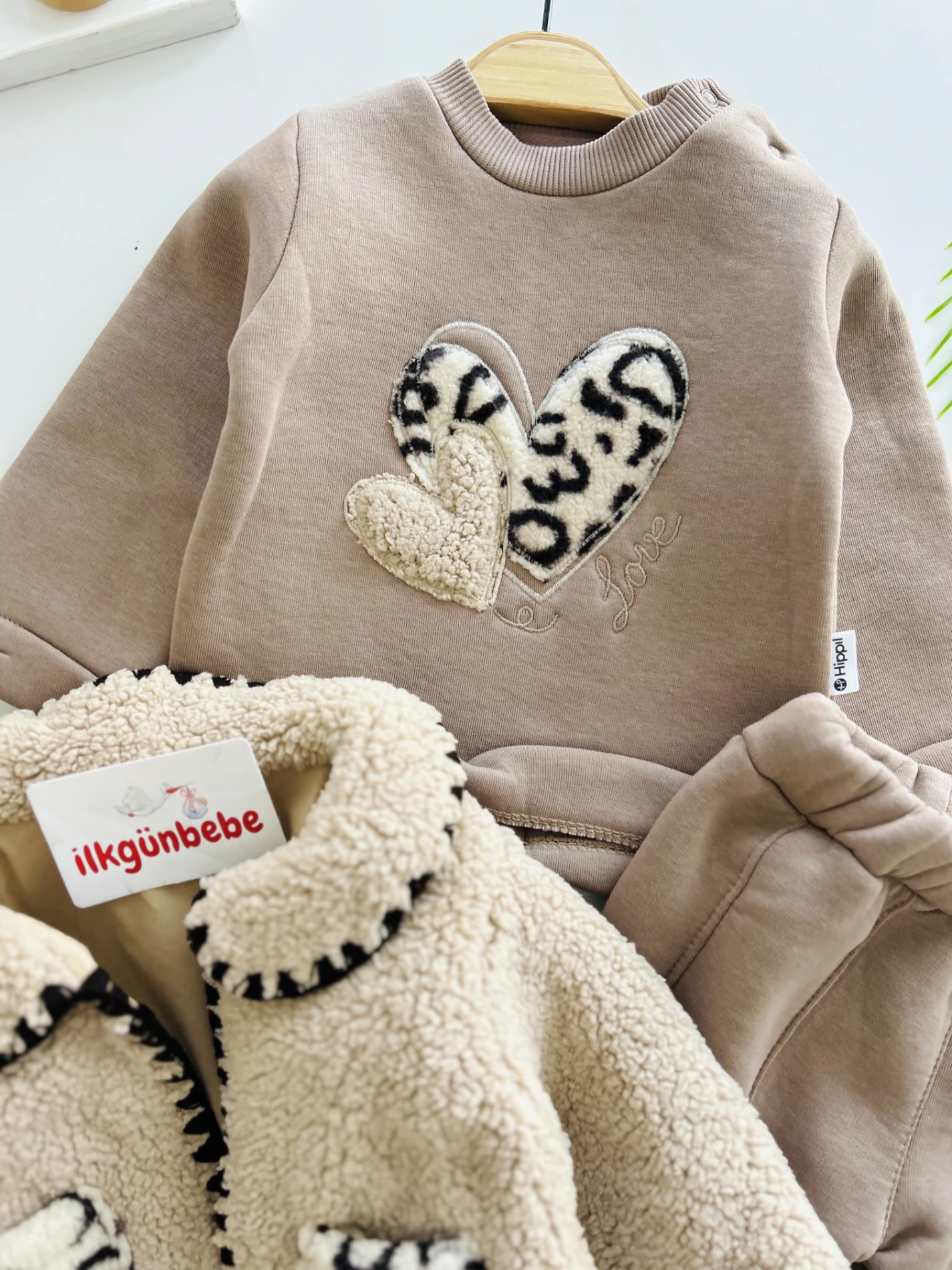 Leogirl Montlu Premium Kalite Kışlık Şardonlu 3’lü Kız Bebek Takım