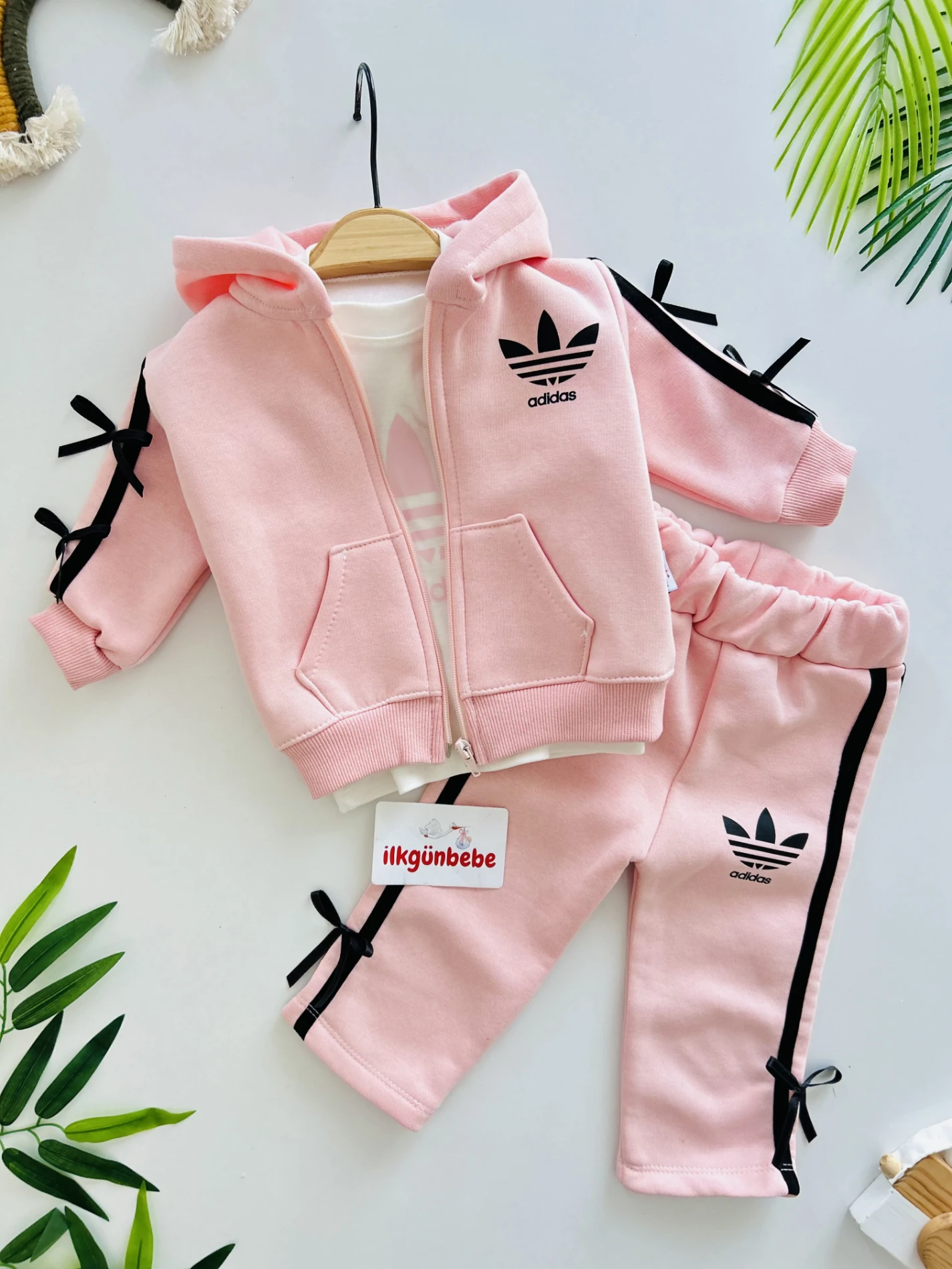 Marka Fiyonk Detaylı 3 İp Şardonlu 3’lü Takım