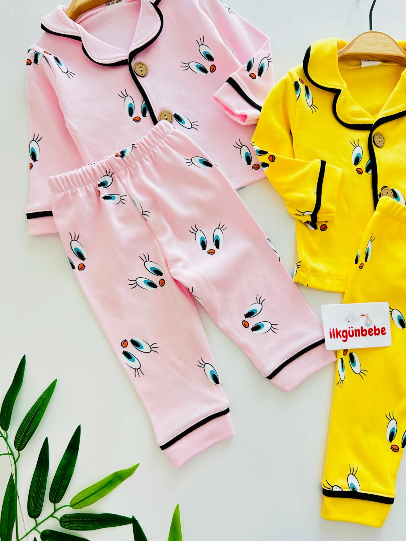 Tweety Desenli Bebe Yakalı %100 Pamuk Pijama Takımı