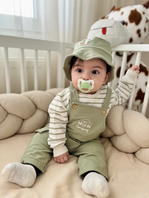 Safari Camping Bucket Şapkalı Çizgili  Sweatli Salopetli 3’lü Tarz Takım