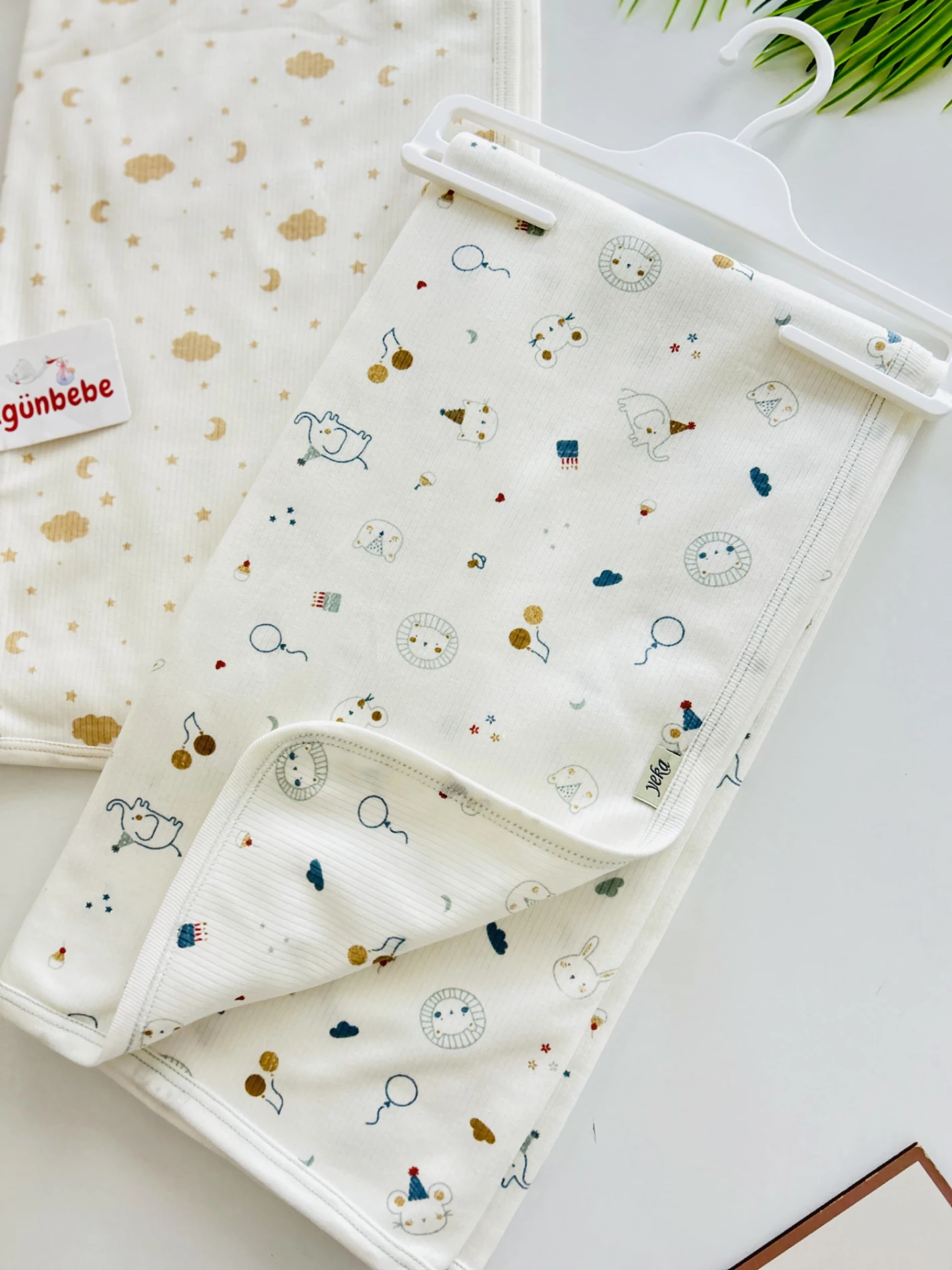 Sevimli Hayvanlar Temalı Premium Kalite Yumuşacık 90*100 Battaniye