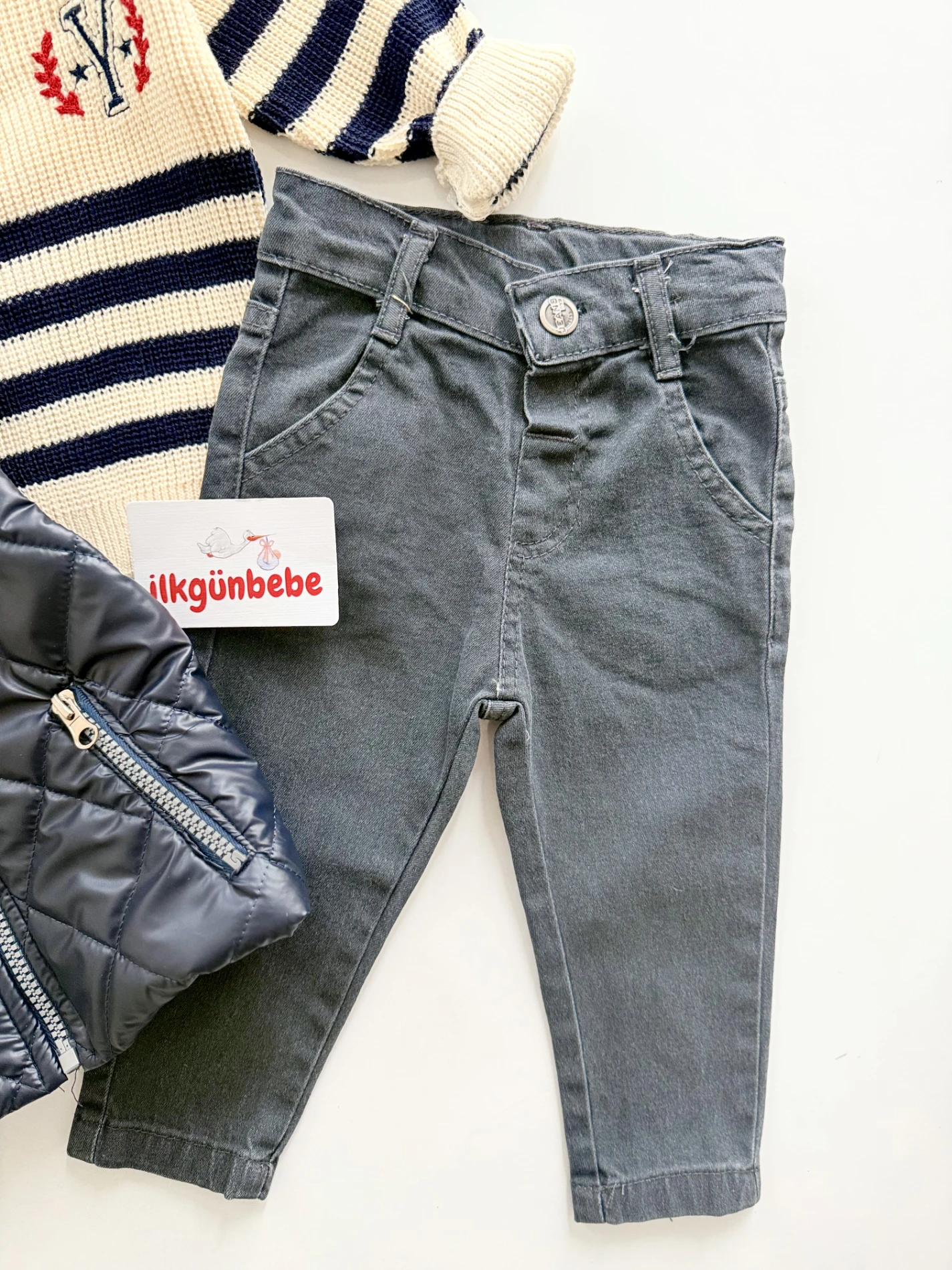 Premium Kalite Kapitone Şişme Yelek Fermuarlı Triko ve Jean Pantolon