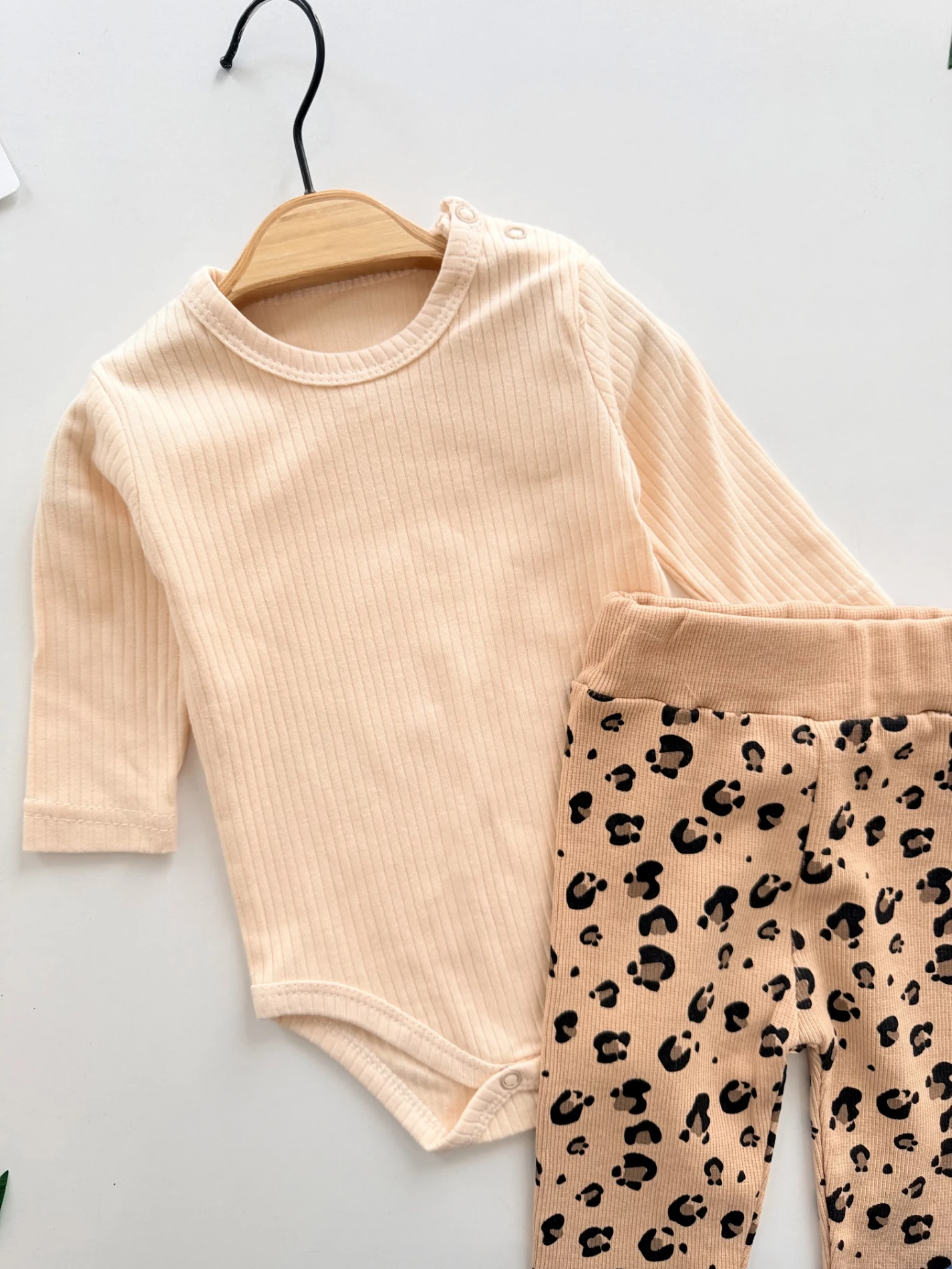 Fiyonk Detaylı Kot Ceketli Bodyli Leopar Desenli 3’lü Takım
