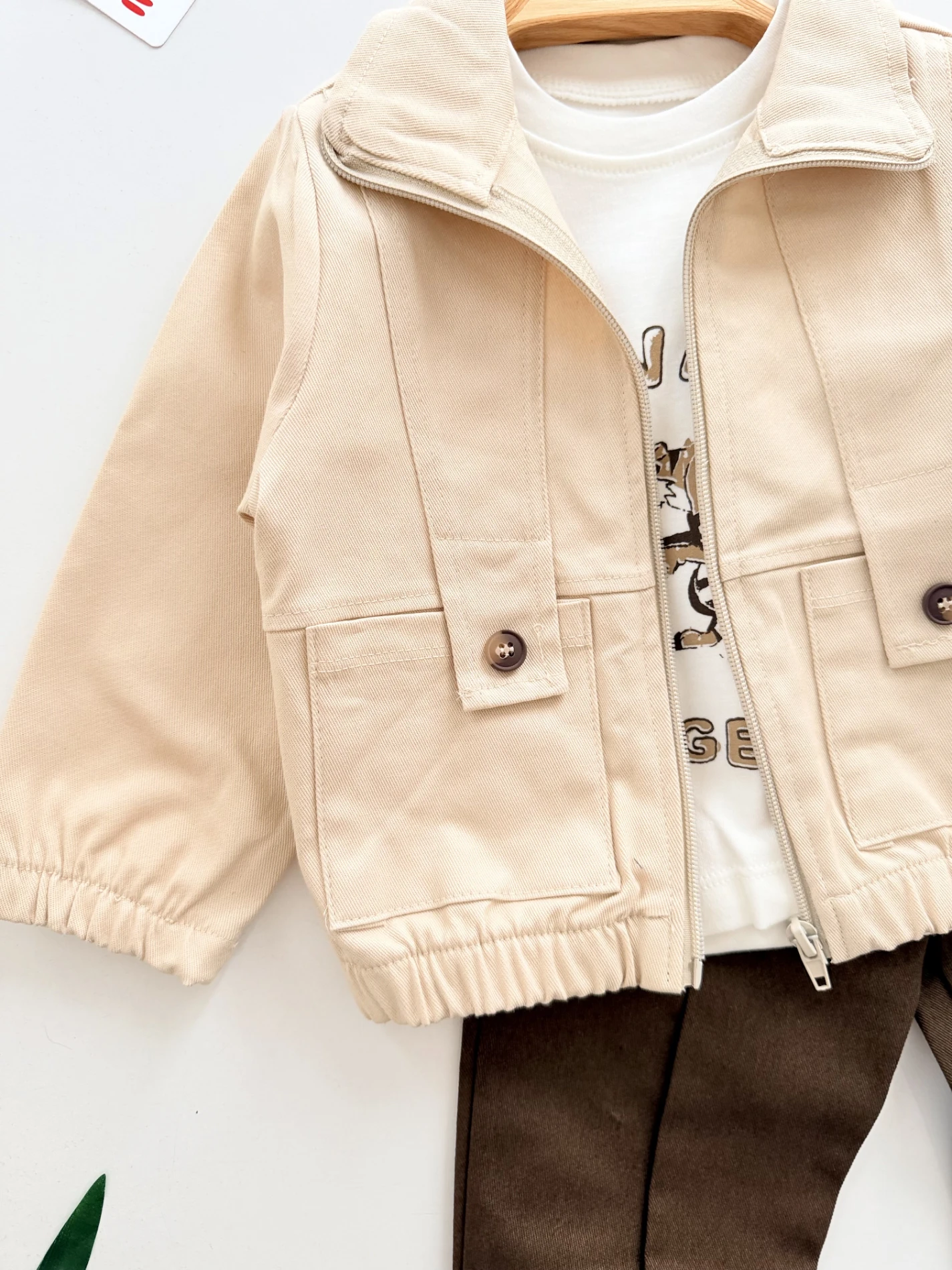 Bej Bomber Ceketli & Kahverengi Pantolonlu 3'lü Takım