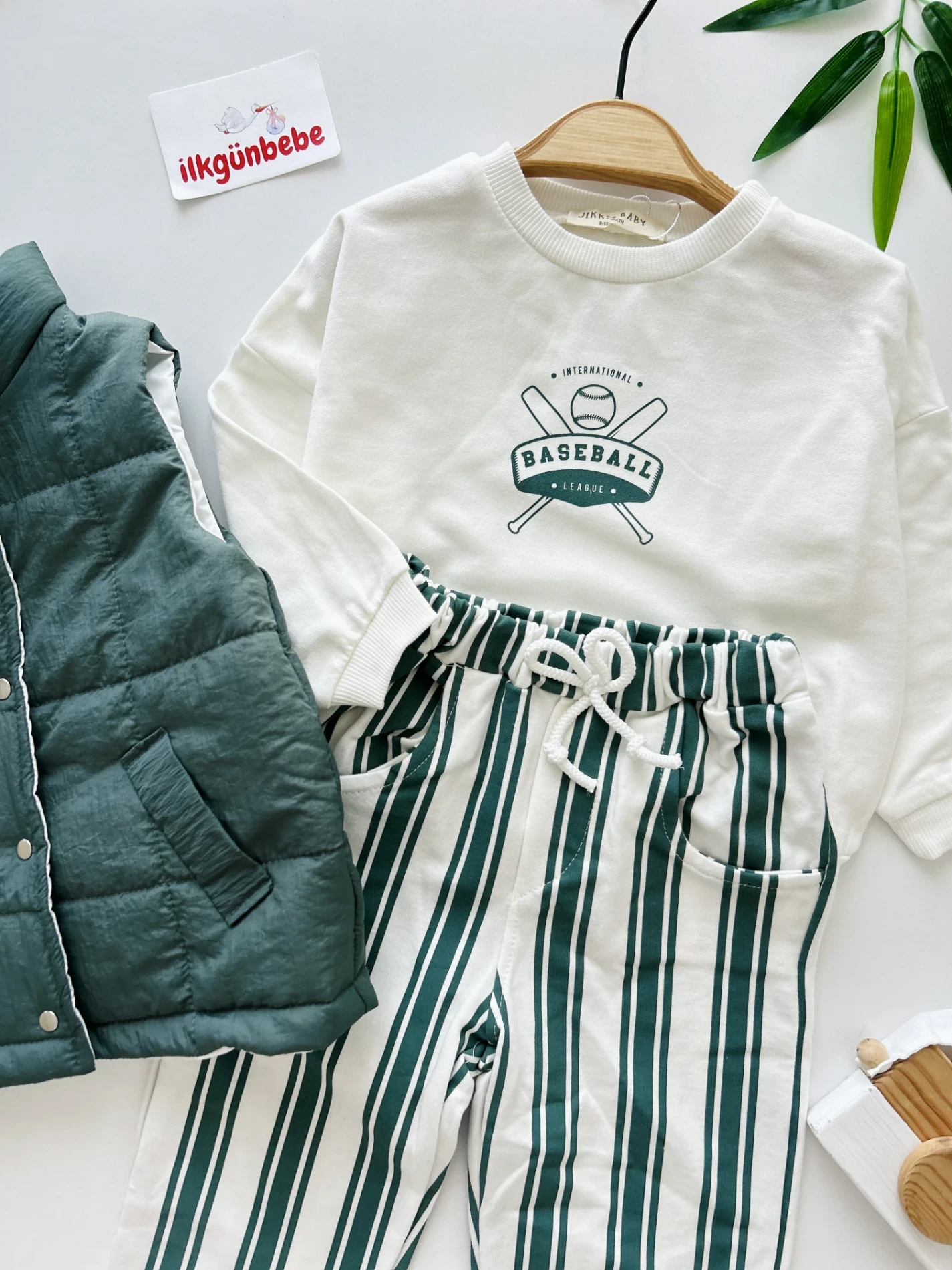 Baseball Basic Sweatli Şişme Yeleki Çizgili Pantalonlu Cool 3’lü Takım