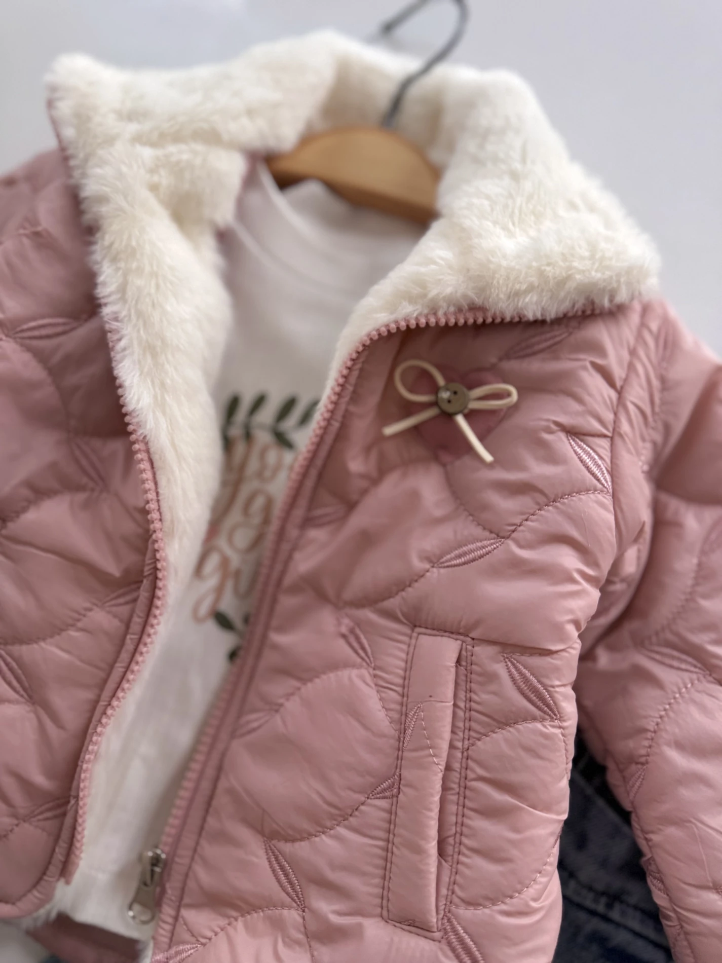 Peluş Montlu Kot Pantalonlu Bodyli 3’lü Takım