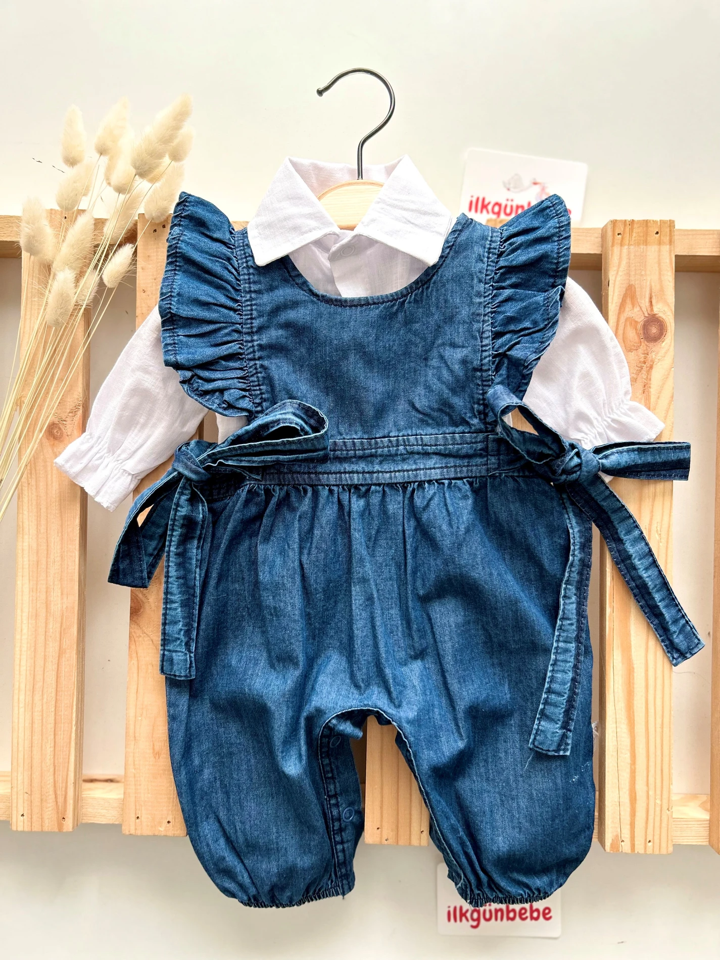 Pera Beyaz Gömlekli Kot Salopetli Bağlamalı 2’li Takım 