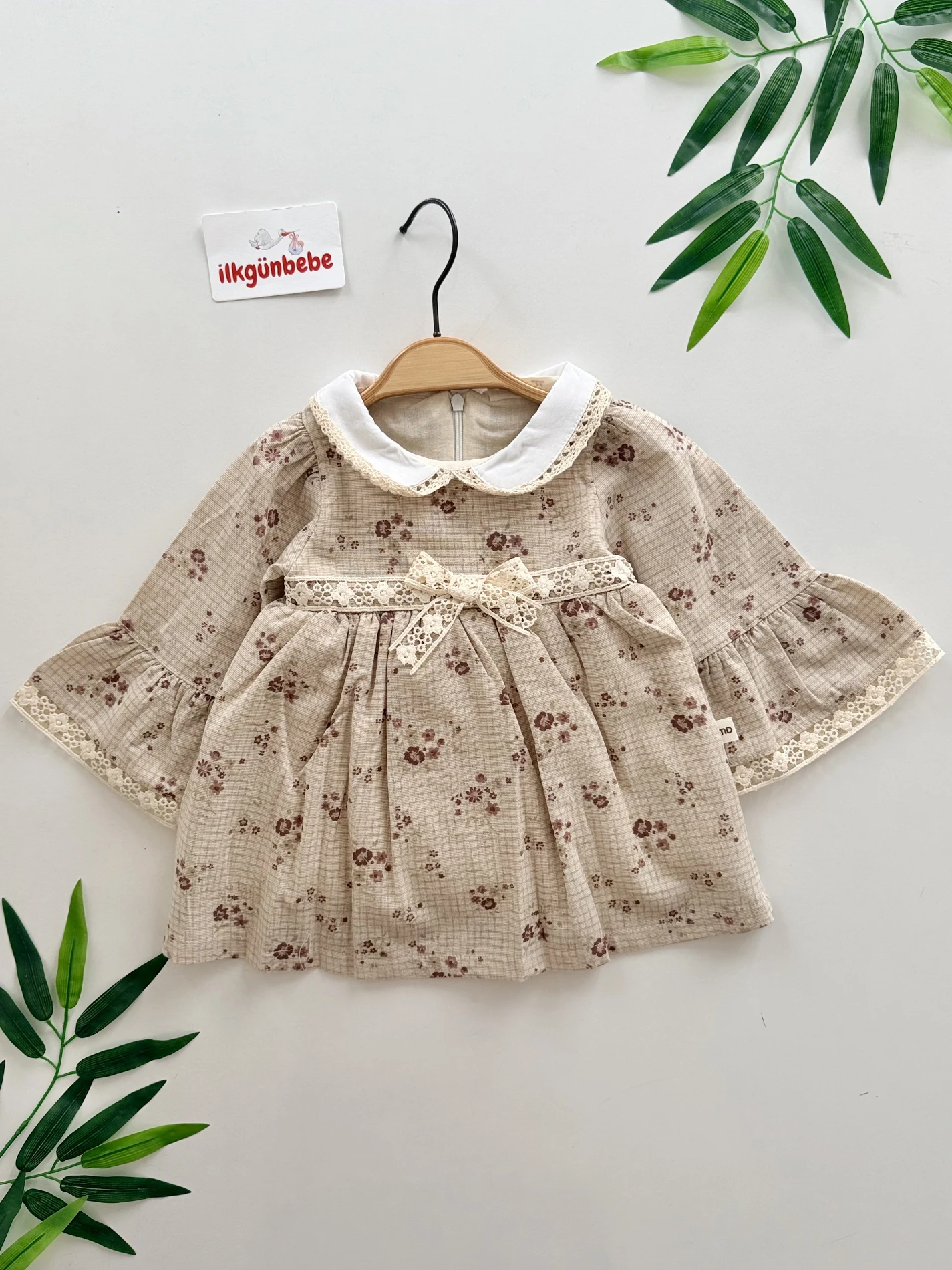  Çiçek Desenli Astarlı Elbise